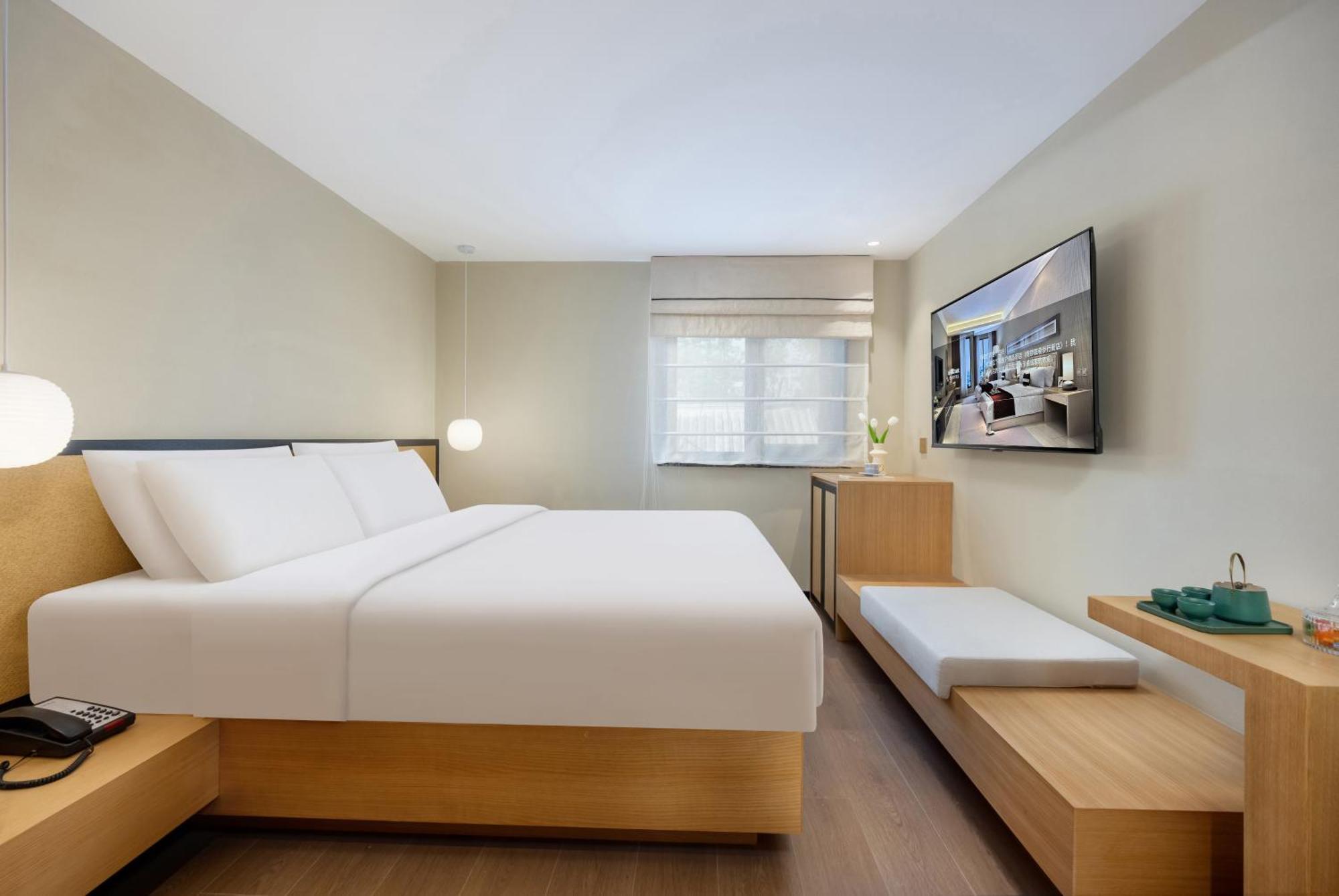 Beijing Tangfu Nanluoguxiang Wang Fu Jing Forbidden City Snack Street Hotel,1 Stop Walking To Airport Express,3 Stop To Tiananmen&Free Laundry Dry Service &Professional Free Tour Ticket Service With English Speaking Staff Exterior photo